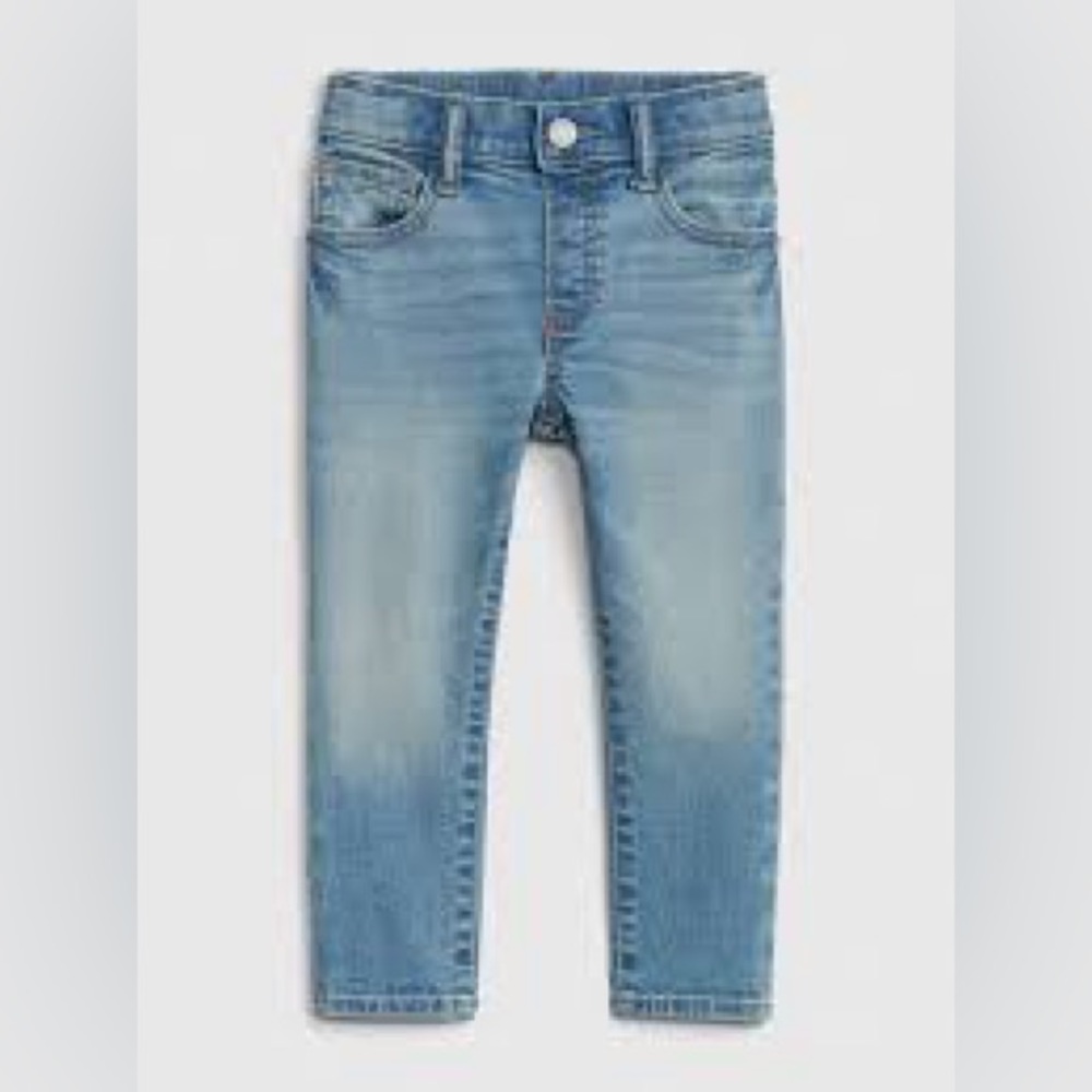 NWOT Baby Gap Toddler Light Wash Elasticized Pull-On Slim Taper Jeans